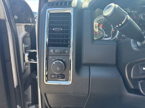 Used 2017 RAM 1500 Laramie AWD/4WD image 24
