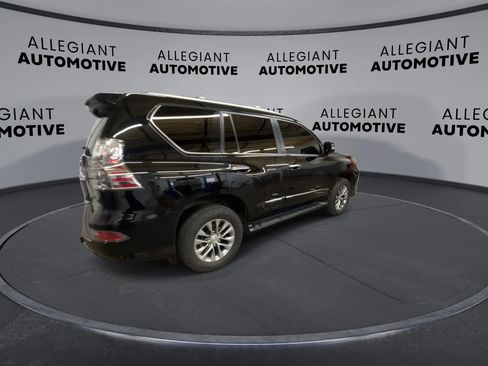 Used 2016 Lexus GX 460 Luxury w/ Preferred Accessory Package AWD/4WD image 10
