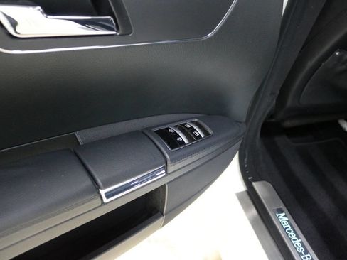 Used 2013 Mercedes-Benz S 550 4MATIC w/ Sport Pkg image 96