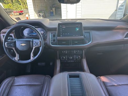 Used 2023 Chevrolet Tahoe High Country image 12