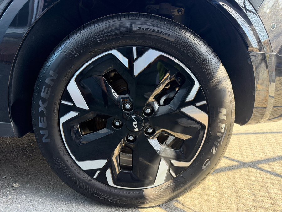 Used 2024 Kia Niro Wave FWD image 57