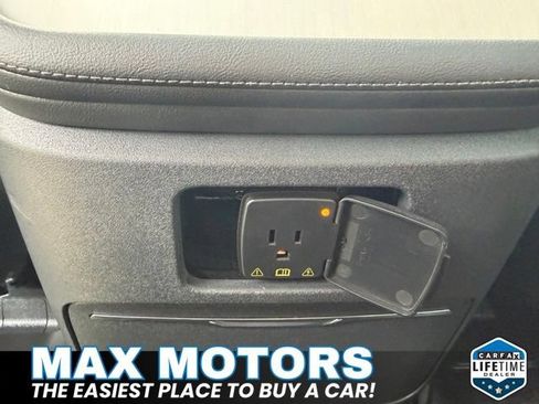 Used 2025 Lincoln Navigator Reserve AWD/4WD image 24