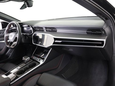 Used 2025 Audi RS 6 performance image 31