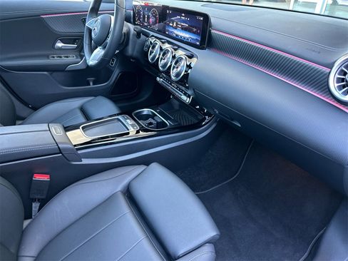 Certified 2025 Mercedes-Benz CLA 250 image 17