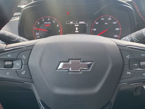 Used 2024 Chevrolet Trax RS image 17