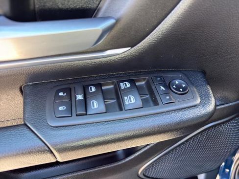 Used 2022 RAM 1500 Big Horn AWD/4WD image 12