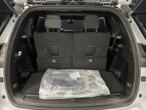 New 2025 Jeep Grand Cherokee L Limited w/ Luxury Tech Group II image 15