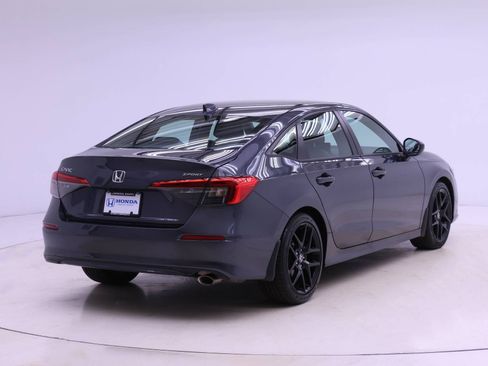 Used 2023 Honda Civic Sport image 2
