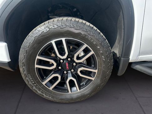 Used 2025 GMC Sierra 1500 AT4 w/ Technology Package image 14