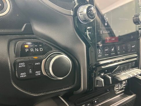 Used 2019 RAM 1500 Big Horn image 10