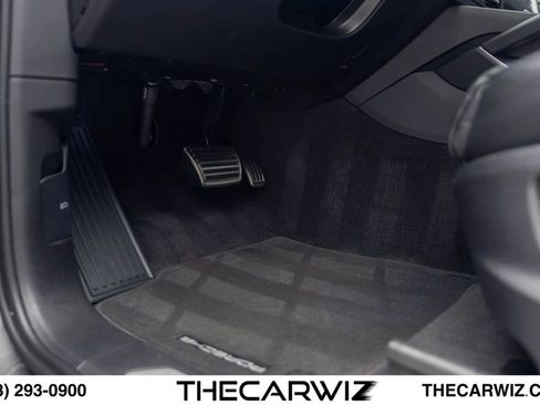 Used 2023 Porsche Cayenne Turbo AWD/4WD image 38