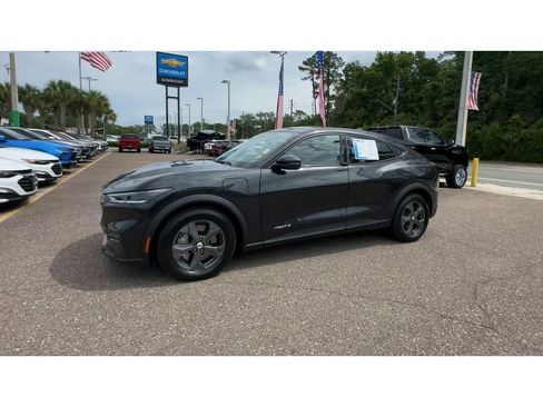 Used 2022 Ford Mustang Mach-E Select RWD image 6