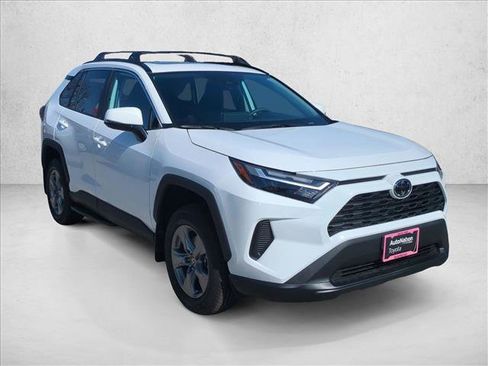 New 2025 Toyota RAV4 XLE image 7