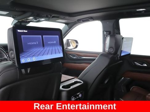 Used 2023 GMC Yukon Denali Ultimate w/ LPO, Floor Liner Package AWD/4WD image 5