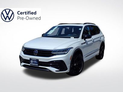 Certified 2023 Volkswagen Tiguan SE R-Line
