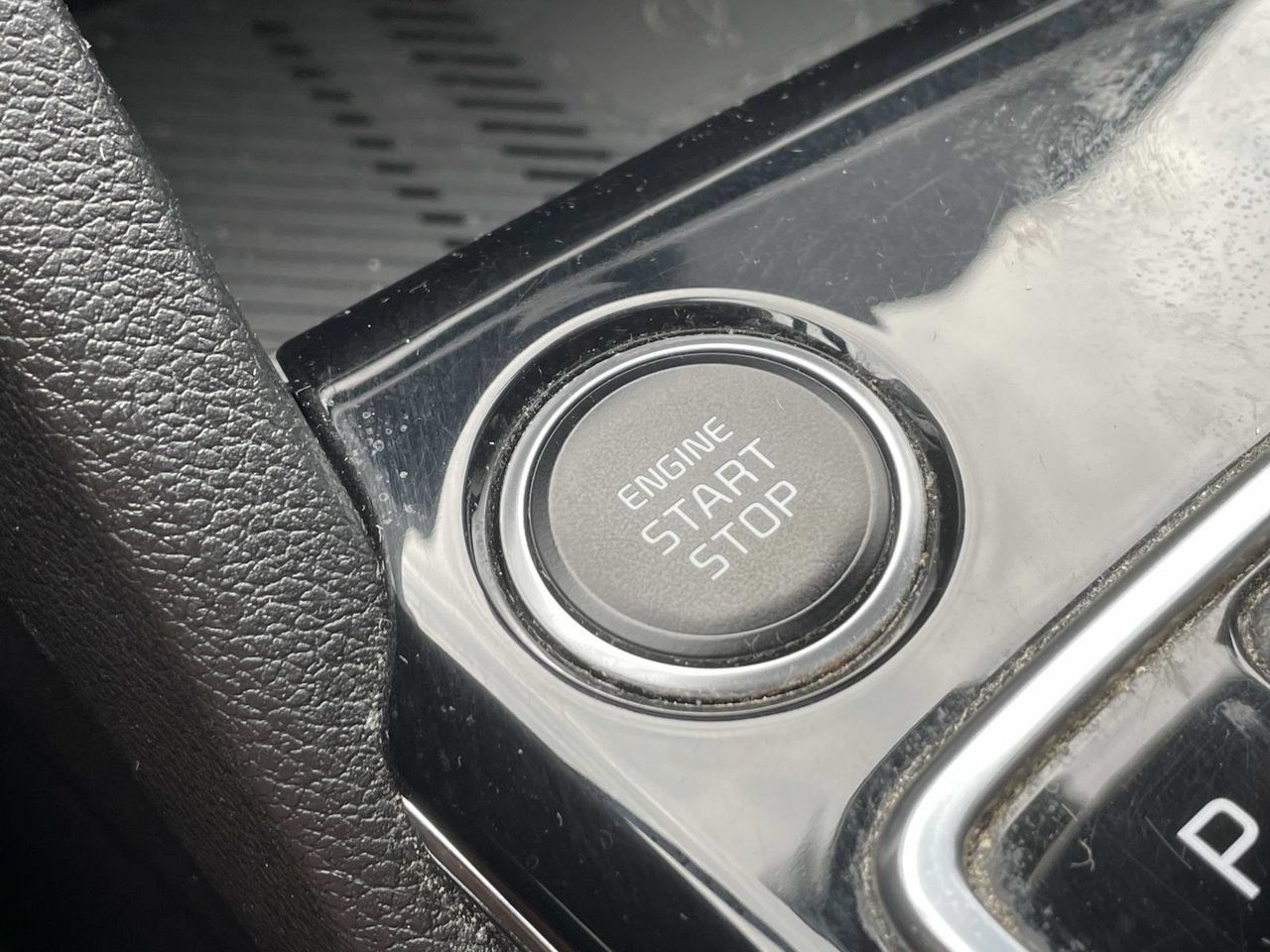 Used 2024 Kia Sportage SX FWD image 27