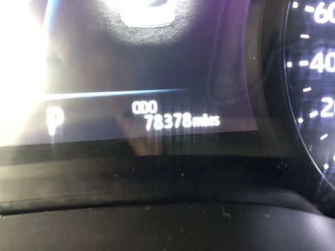Used 2021 Toyota Sienna XLE FWD image 18