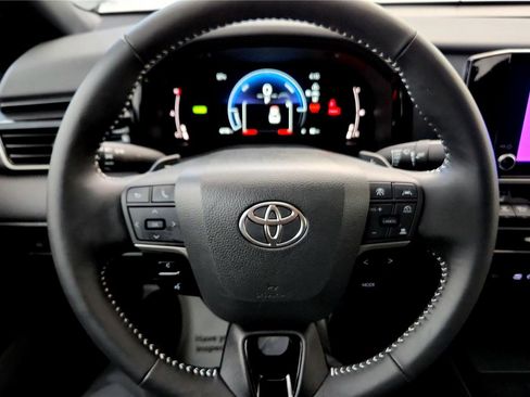 Certified 2025 Toyota Camry SE image 19