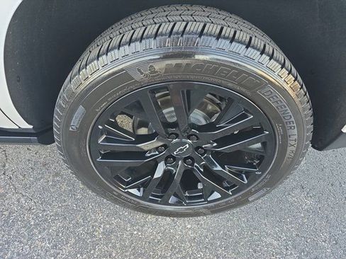 Used 2021 Chevrolet Tahoe High Country w/ Premium Package image 10