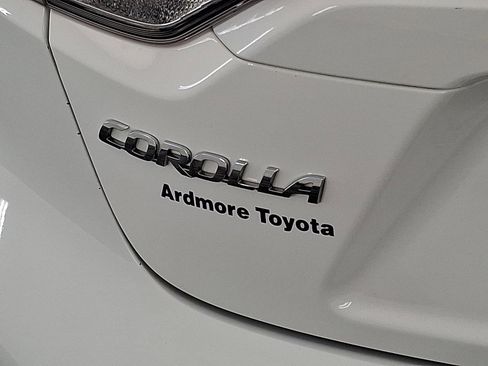 Used 2024 Toyota Corolla LE FWD image 15