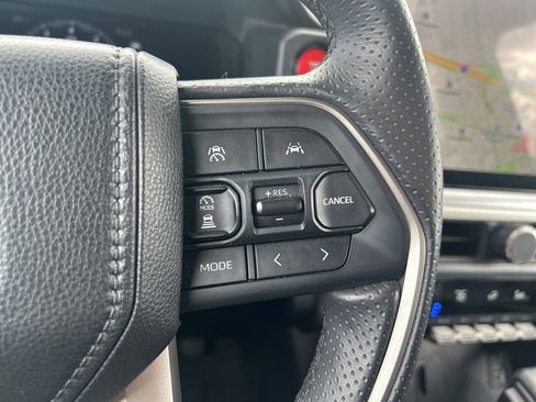 Used 2025 Toyota 4Runner TRD Off-Road Premium image 24