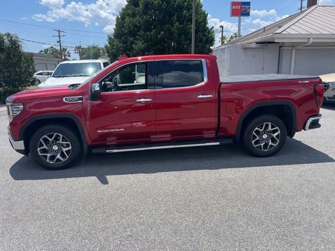 Used 2023 GMC Sierra 1500 SLT w/ SLT Premium Plus Package AWD/4WD image 3
