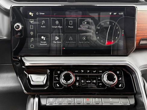 Used 2024 GMC Sierra 2500 Denali Ultimate image 27