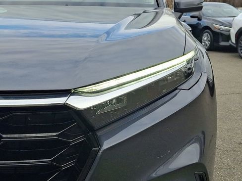 Used 2025 Honda CR-V EX image 9