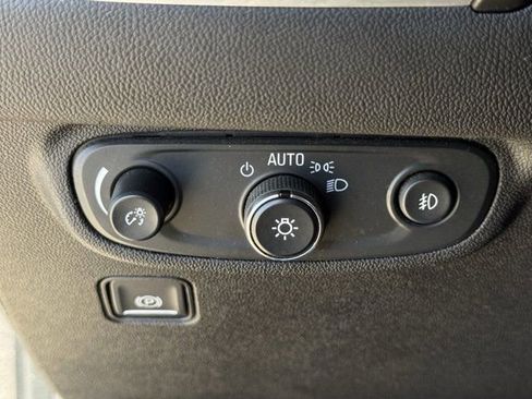 Used 2020 GMC Terrain SLT w/ Preferred Package image 26