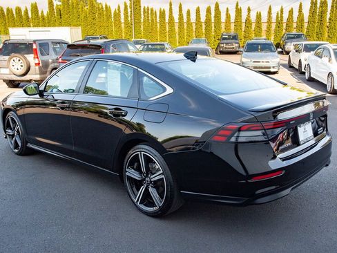 Used 2024 Honda Accord Sport image 10