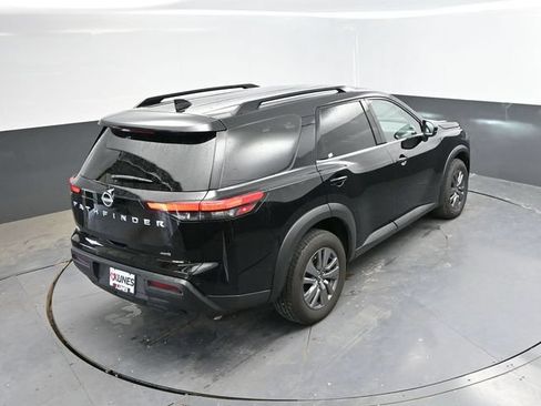 Used 2025 Nissan Pathfinder SV AWD/4WD image 34