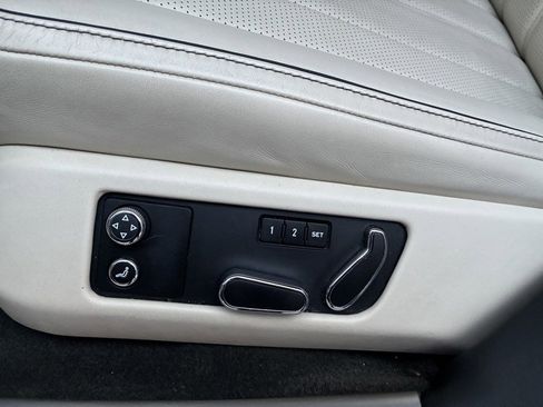 Used 2015 Bentley Flying Spur V8 image 31