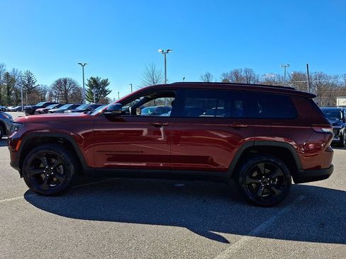 Used 2023 Jeep Grand Cherokee L Altitude image 5