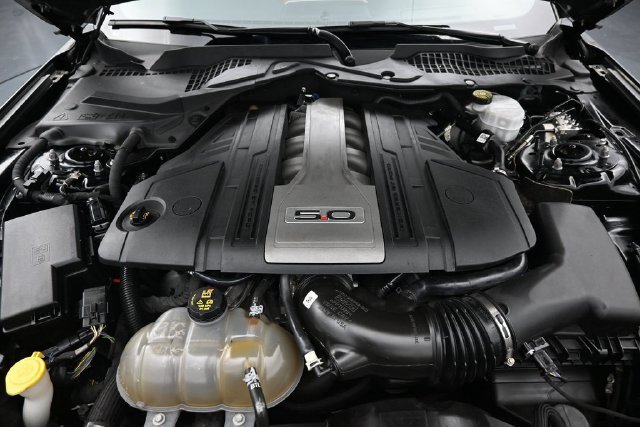 Used 2019 Ford Mustang GT Premium w/ Black Accent Package RWD image 27