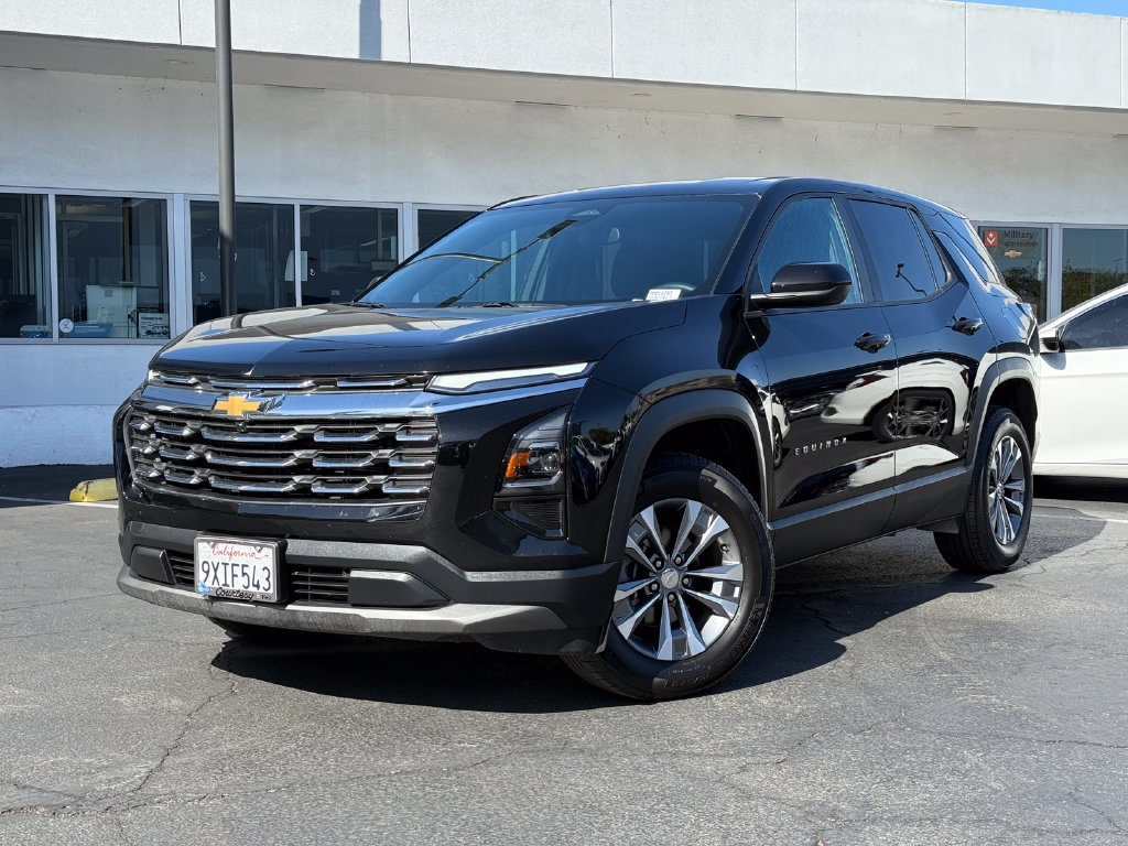 Used 2026 Chevrolet Equinox LT AWD/4WD image 2
