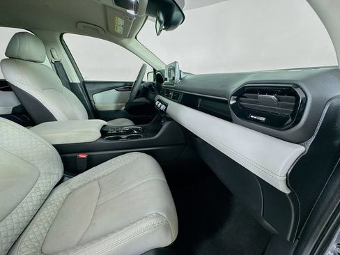 Used 2023 Honda Pilot LX image 34