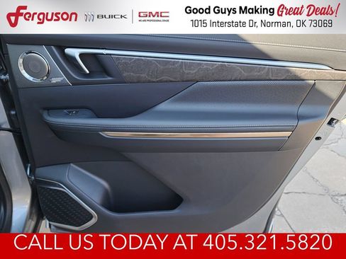 New 2026 Buick Enclave Avenir w/ Super Cruise Package FWD image 42