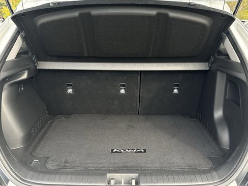 Certified 2022 Hyundai Kona SEL w/ Convenience Package image 23