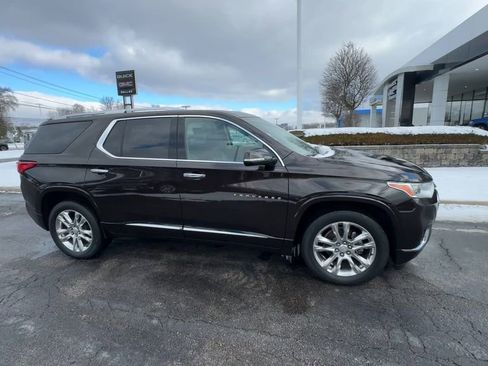 Certified 2018 Chevrolet Traverse High Country image 9