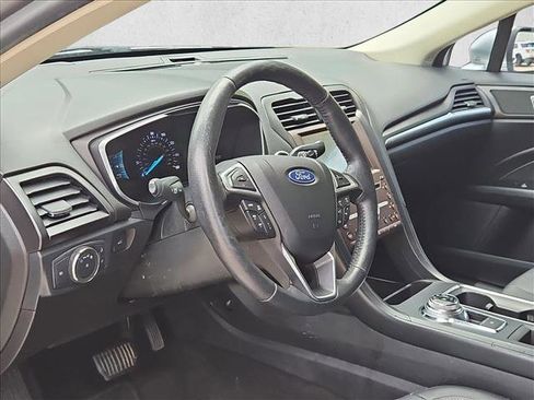 Used 2020 Ford Fusion Titanium AWD/4WD image 10