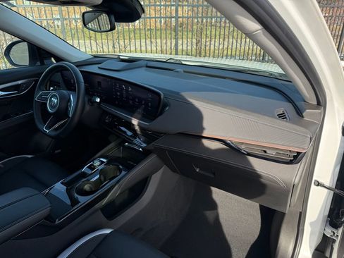 Used 2024 Buick Envision Sport Touring image 12