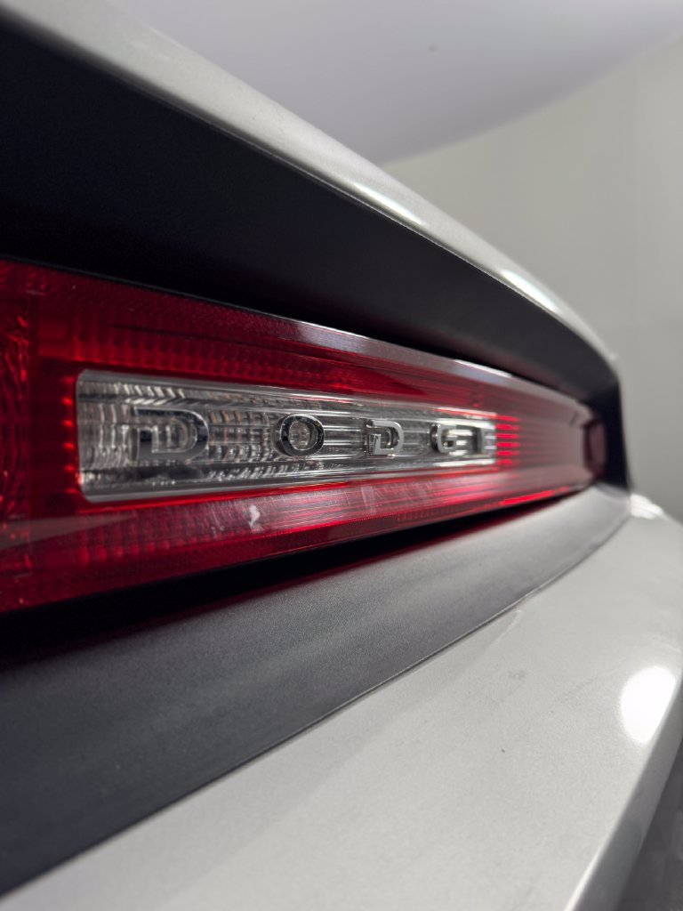 Used 2010 Dodge Challenger SE RWD image 31