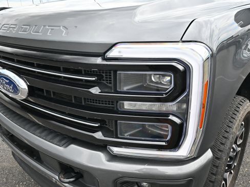 Used 2026 Ford F250 Platinum AWD/4WD image 16