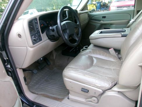 Used 2006 Chevrolet Silverado 1500 LT w/ Light Duty Power Package AWD/4WD image 10