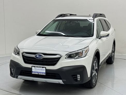 Certified 2022 Subaru Outback Limited w/ Popular Package #2 image 1