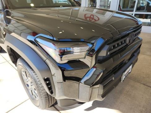 New 2026 Toyota 4Runner SR5 image 8