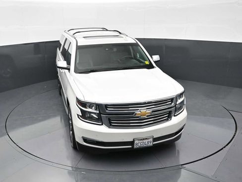 Used 2017 Chevrolet Suburban Premier AWD/4WD image 19
