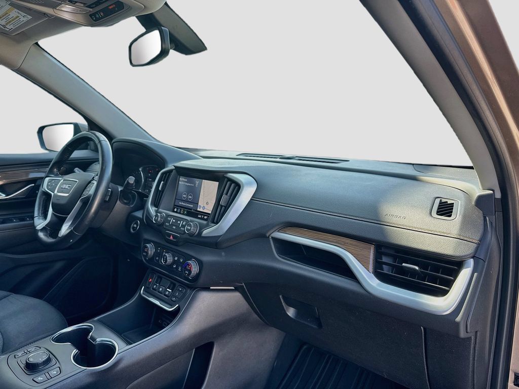 Used 2018 GMC Terrain SLE w/ Driver Convenience Package AWD/4WD image 30