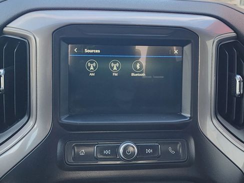 Used 2019 Chevrolet Silverado 1500 Custom Trail Boss w/ Custom Convenience Package AWD/4WD image 31