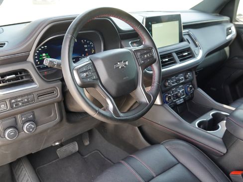 Used 2023 Chevrolet Suburban RST w/ Luxury Package image 9